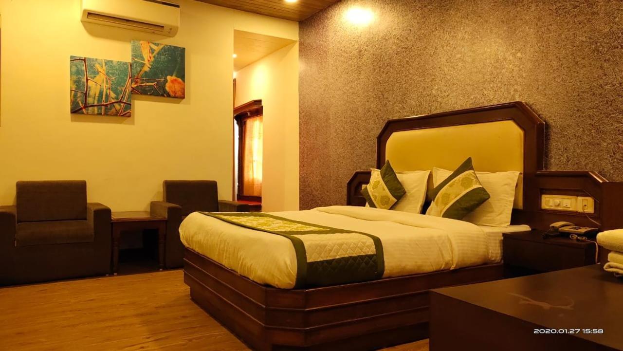 Hotel Banjara Regalia Mount Abu Exterior photo