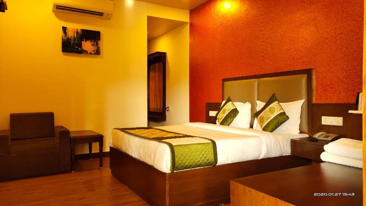 Hotel Banjara Regalia Mount Abu Exterior photo